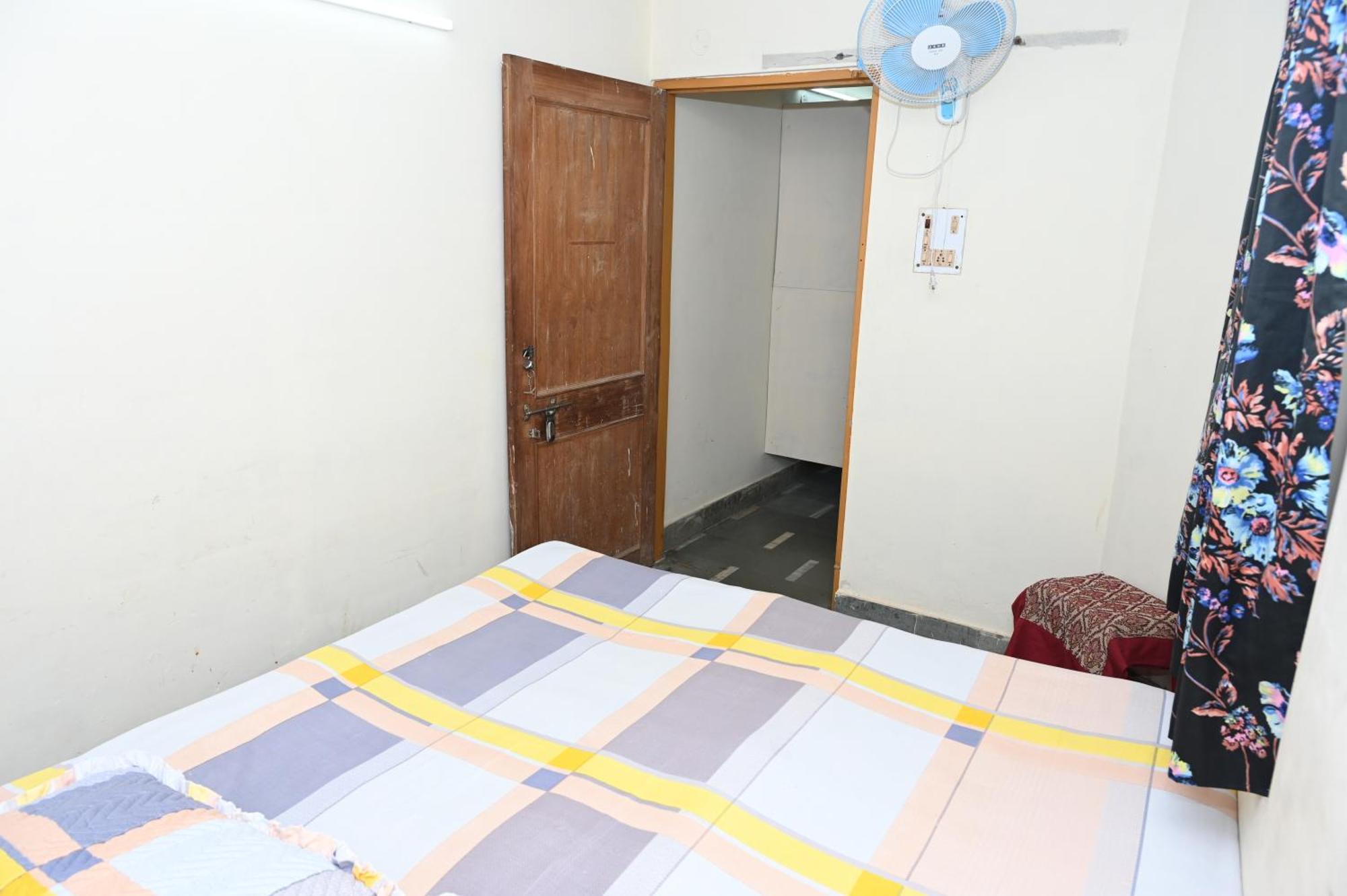 Siddhivinayak Temple Guest house *